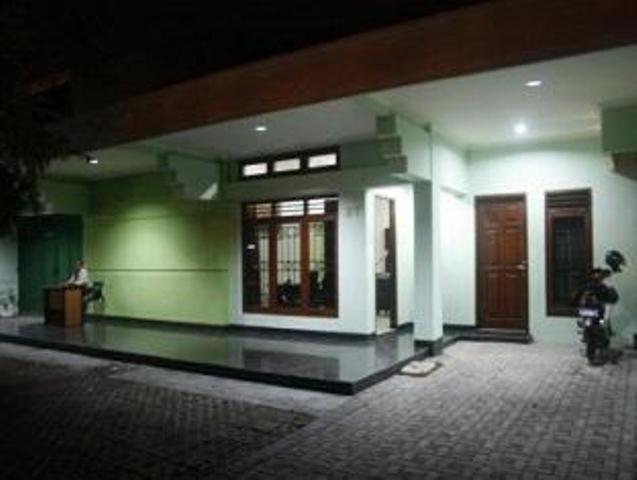 Soerabaja Place Guest House Surabaya Exterior photo